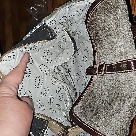 Myra Bag - Picture 8 of 8